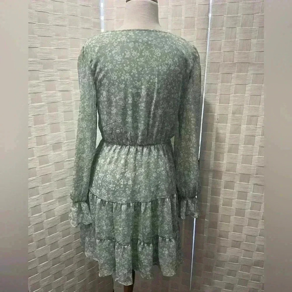 Inspired Hearts size large Floral Short Dress Color Mint Green With Hearts - Picture 2 of 11